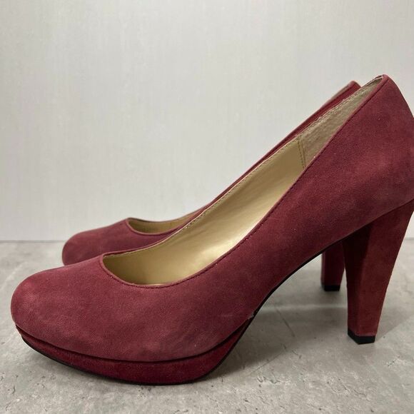 Adrienne Vittadini Prestin Burgundy Suede Platform Pumps Heels Womens Size 8M - Picture 1 of 11